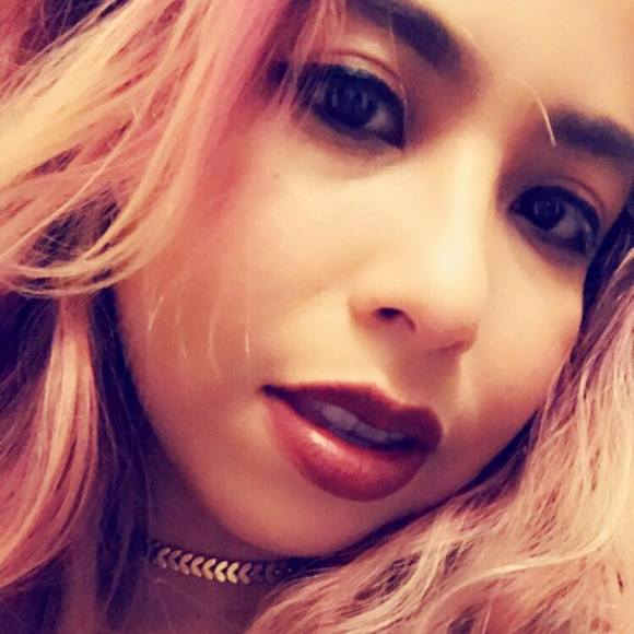 Meet your Posher, Eva - Picture 1 of 1